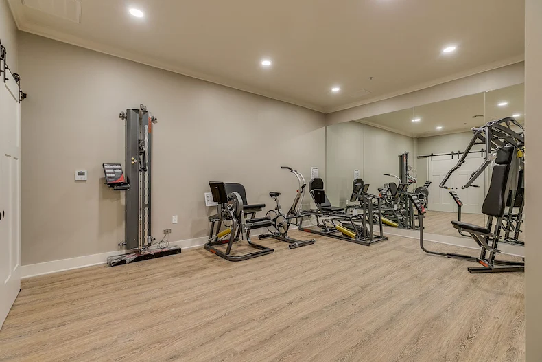 Image of Everlan of Johnson City (7)