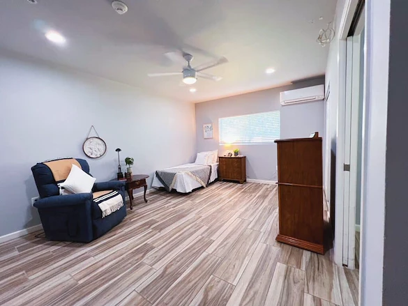 Image of Sage House - Crocus (7)