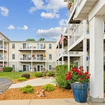 Image of Maple Ridge Apartments (1)