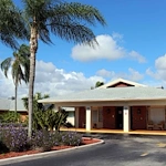 Image of Wilton Manors Healthcare & Rehabilitation Center (1)