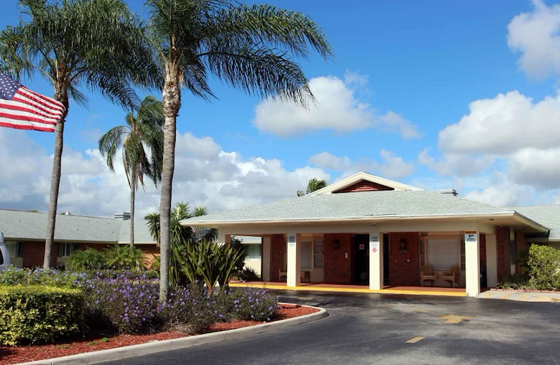 Image of Wilton Manors Healthcare & Rehabilitation Center (1)