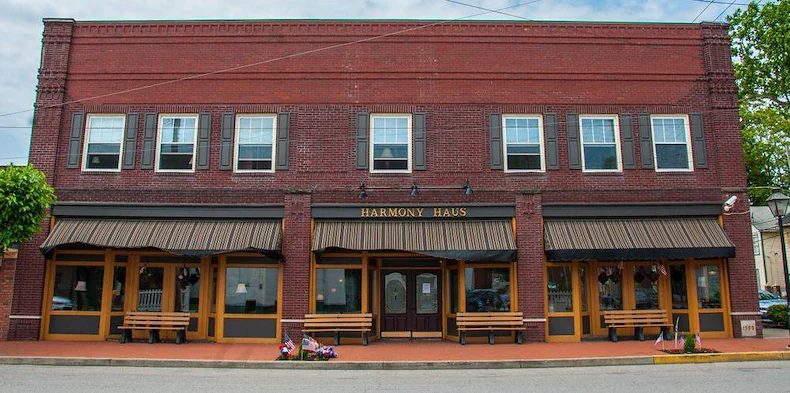 Image of Harmony Haus Senior Living (1)