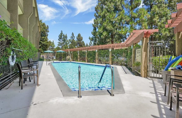 Image of The Reserve at Thousand Oaks (2)