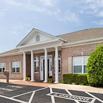 Image of Carriage House Inn (1)