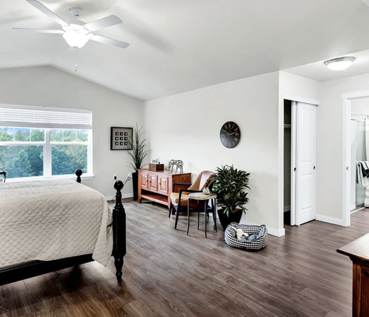 Riverwalk Estates Gracious Retirement Living Hawthorn Senior Independent Living in Kennewick, Washington AI-generated bedroom