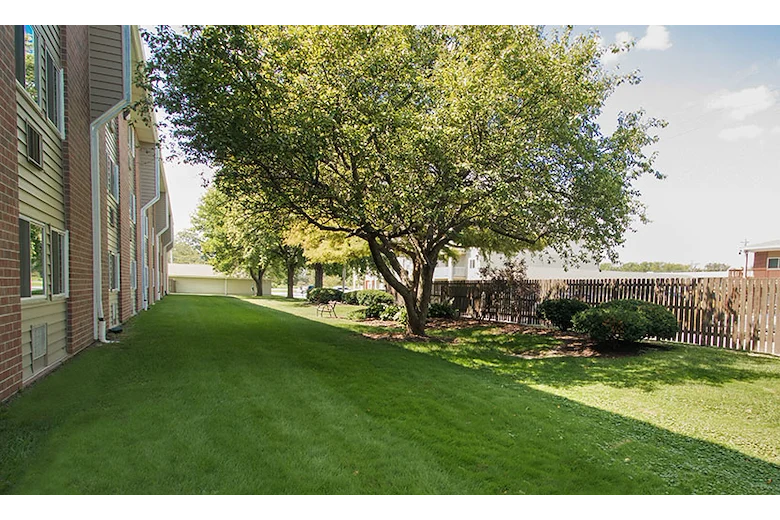 Image of Maple Park (6)