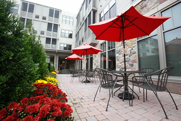 Image of Waterstone at Wellesley (7)