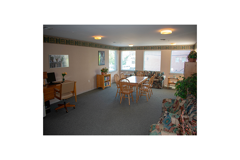 Image of Oaks at Liberty (8)