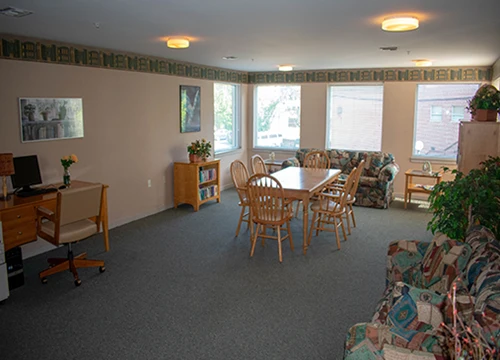 Image of Oaks at Liberty (8)