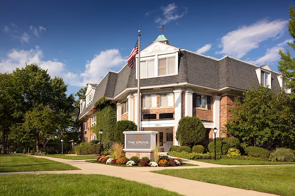 Image of The Grove Of La Grange Park (1)