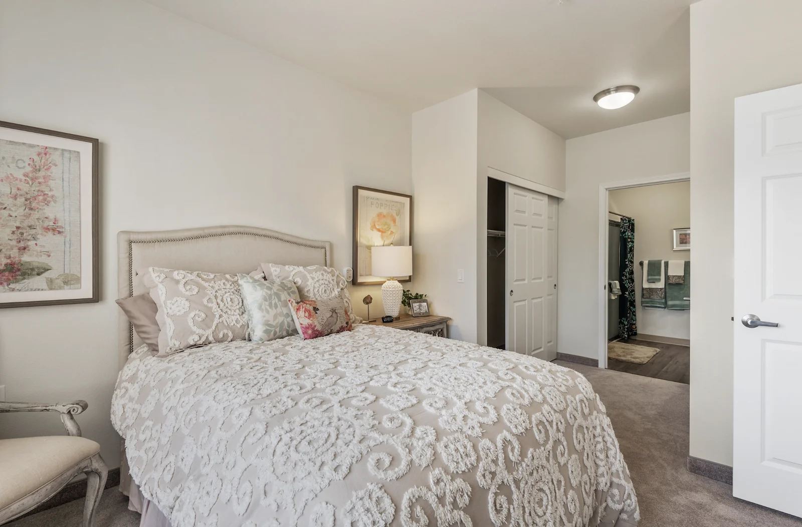 Southern Pines Gracious Retirement Living Hawthorn Senior Independent Living in Southern Pines, North Carolina apartment bedroom