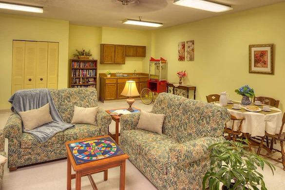 Image of Canfield Healthcare Center (4)