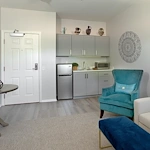 Image of Discovery Commons Raincross (8)