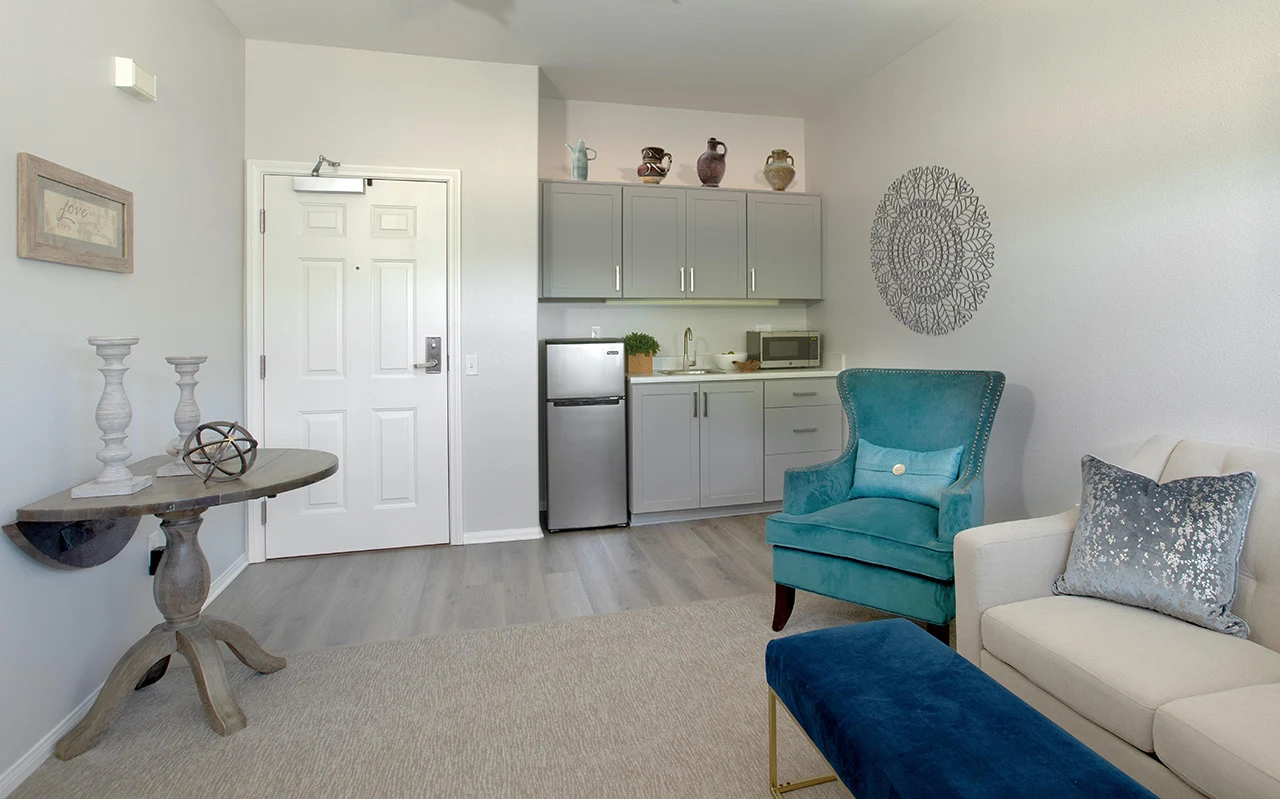 Image of Discovery Commons Raincross (8)