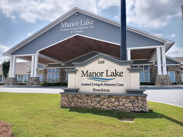 Image of Manor Lake Hoschton (1)