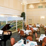 Image of Holiday Maplewood Place (3)