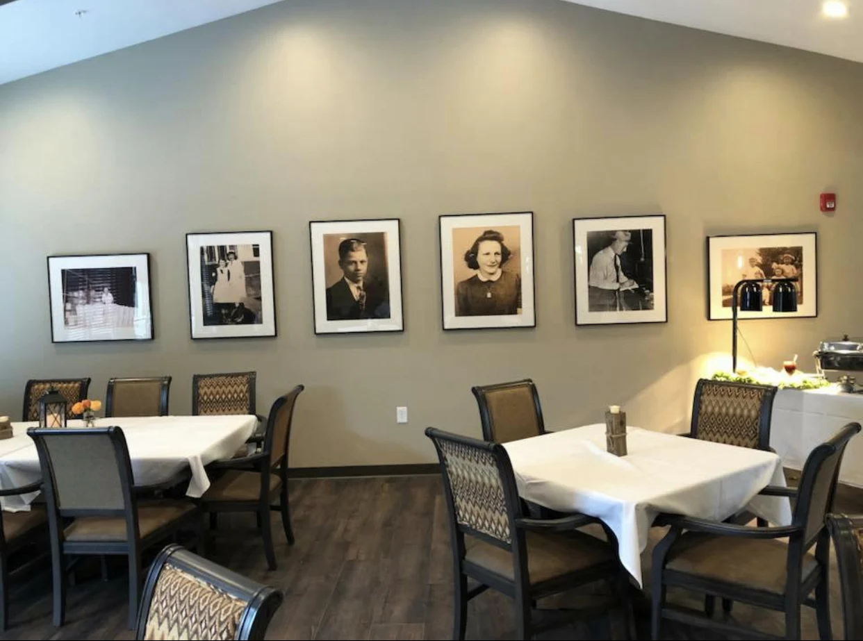 Park Vista Retirement Living - Camanche, IA, tables