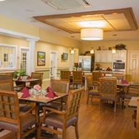 Image of Benchmark Senior Living at Nashua Crossing (5)
