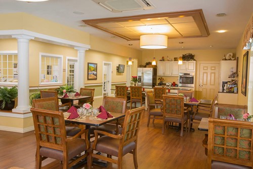 Image of Benchmark Senior Living at Nashua Crossing (5)