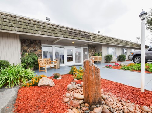 Image of Gilroy Healthcare & Rehabilitation Center (2)