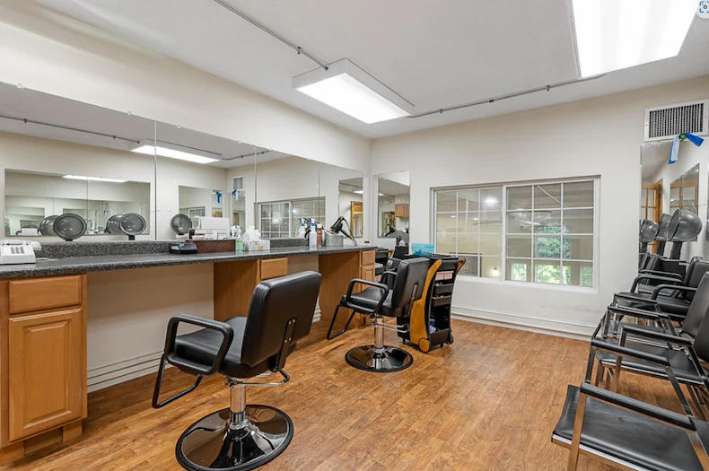 Image of Manor on the Hill (4)