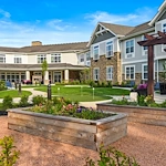 The Commons on Meridian Senior Living in Indianapolis, IN front exterior