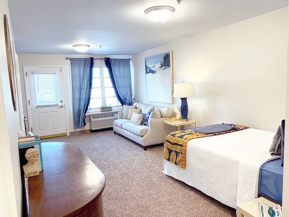 Image of Colonial Oaks at Leawood (8)