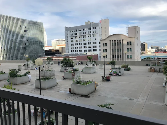 Image of Angelus Plaza (3)