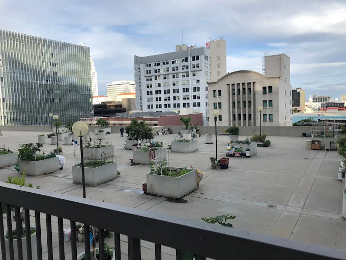 Image of Angelus Plaza (3)