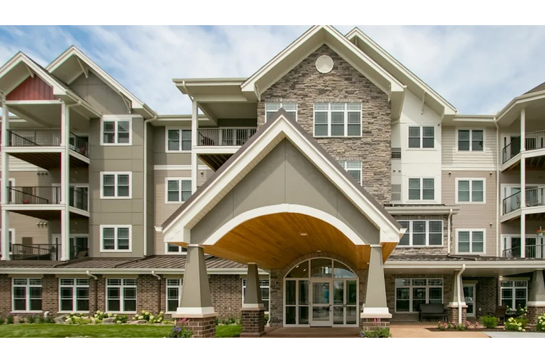 Image of Applewood Pointe of Eagan (1)
