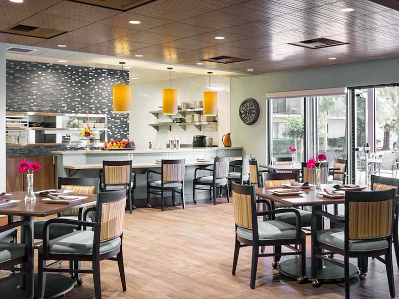 Image of Atria El Camino Gardens (8)