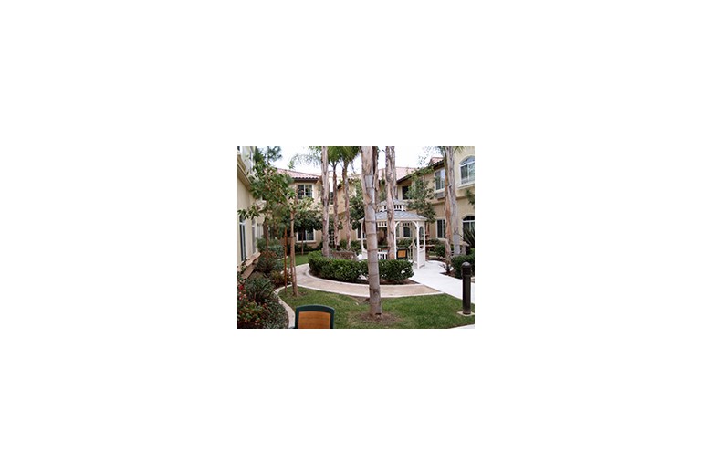 Image of Los Arcos Apartments (5)