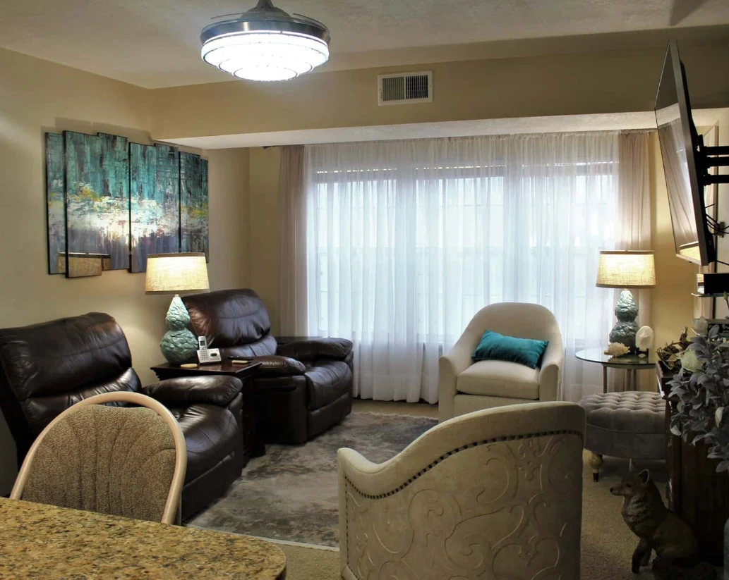 Image of Burgundy Place (5)