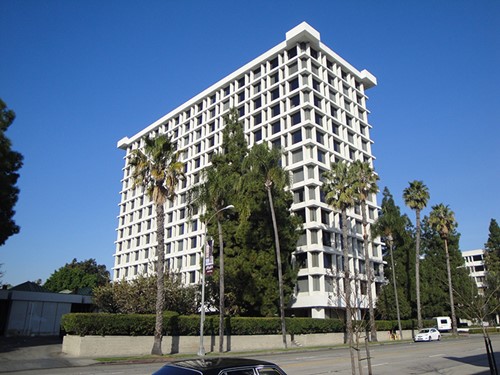 Image of Bay Towers at Bixby Knolls Senior Living (1)