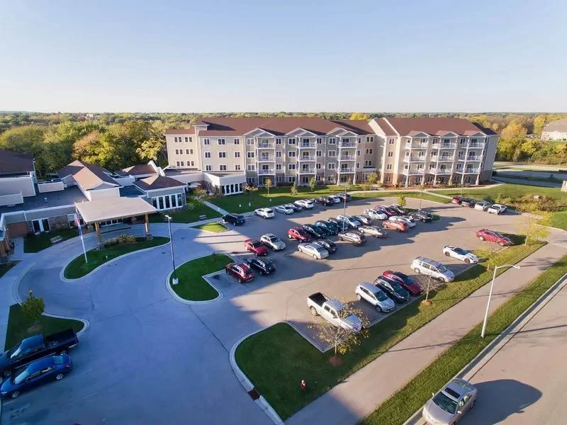 Image of Oak Park Place Janesville (1)