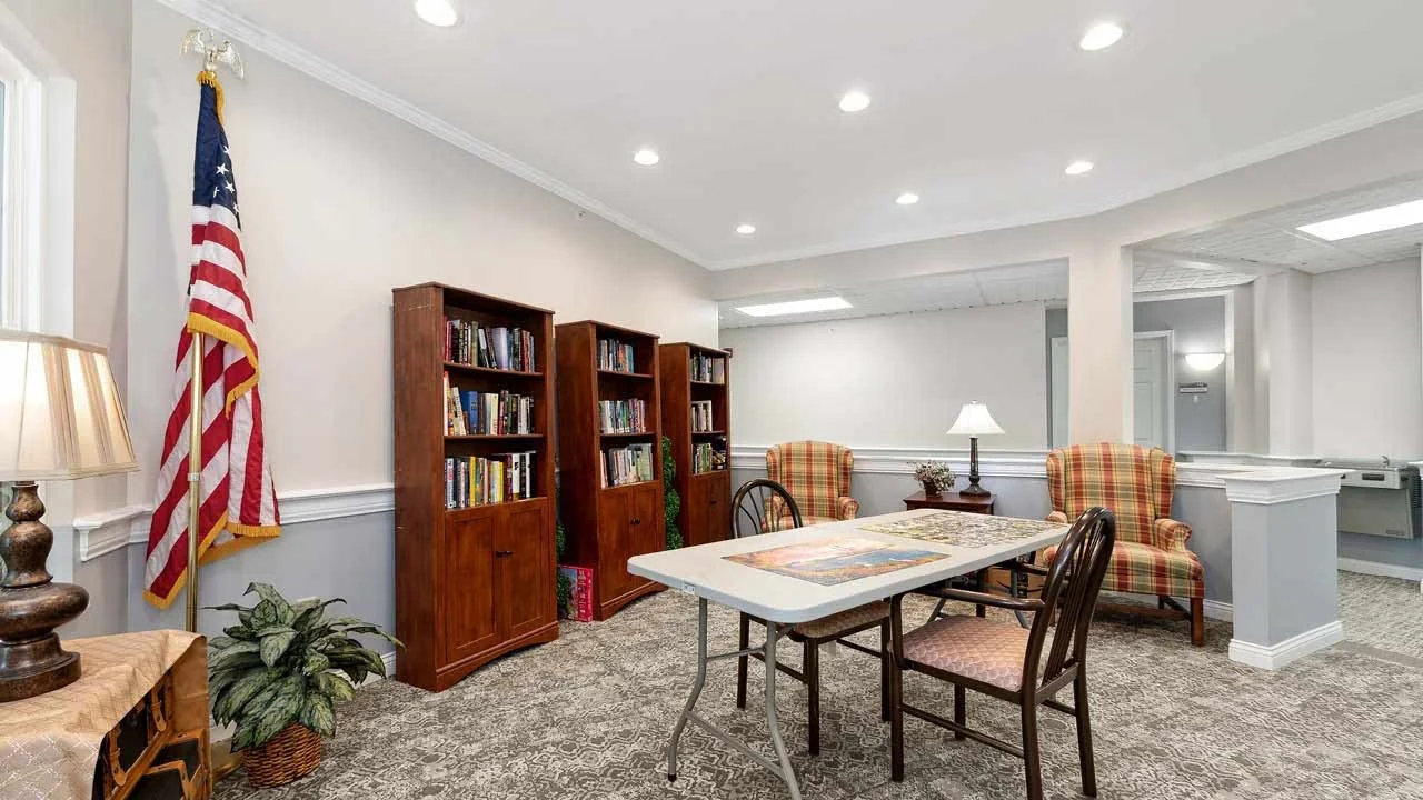 Image of Park Square Manor (6)