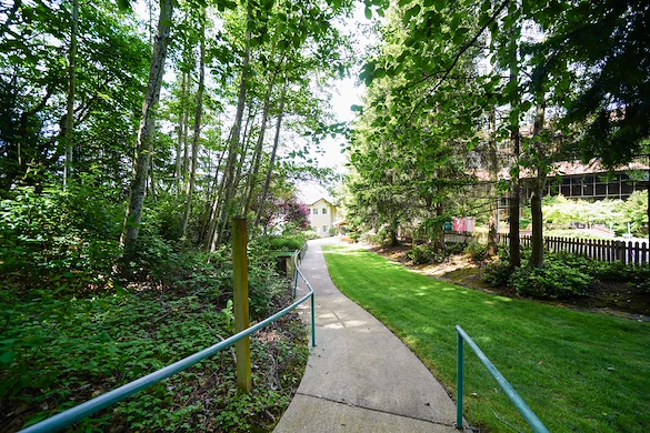 Image of Overlake Terrace (2)