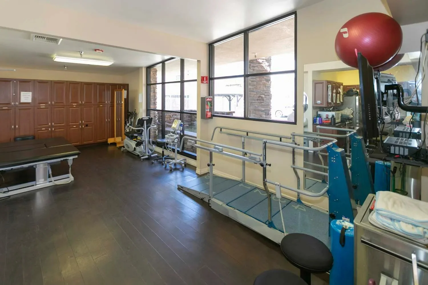 Image of Brookfield Healthcare Center (4)