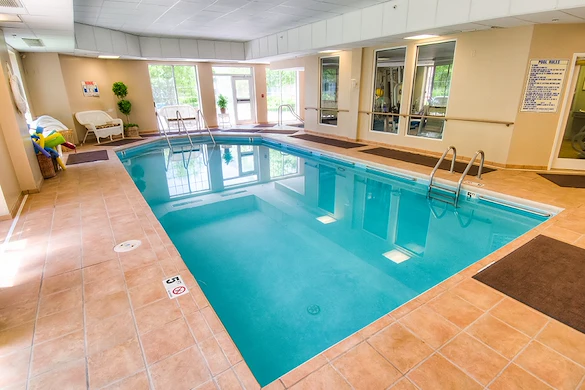 Image of Lake Pointe Landing (3)