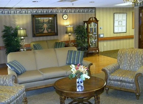 Image of Nhc Healthcare, Oak Ridge (2)