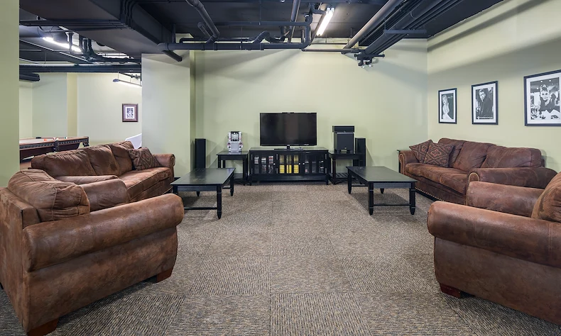 Park Vista Retirement Living North Hill East Moline, IL, TV area