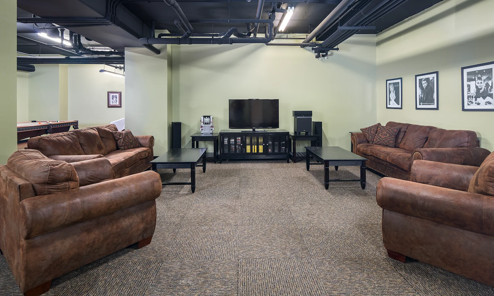 Park Vista Retirement Living North Hill East Moline, IL, TV area