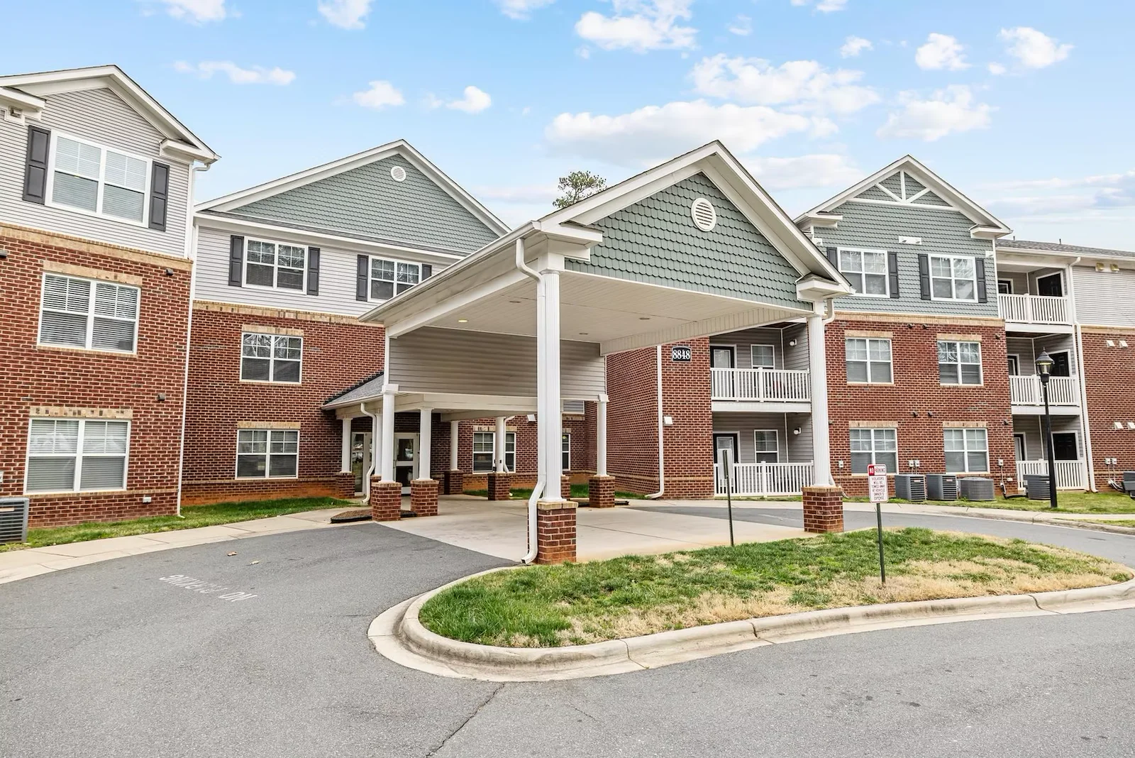 Image of Sardis Trace Senior Apartments (1)