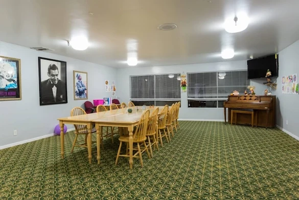 Image of Glen Park at Valley Village (4)