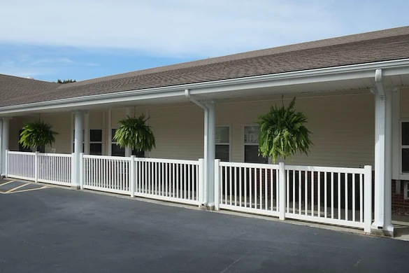 Image of Hillside Village of De Soto Rehabilitation & Nursing (4)