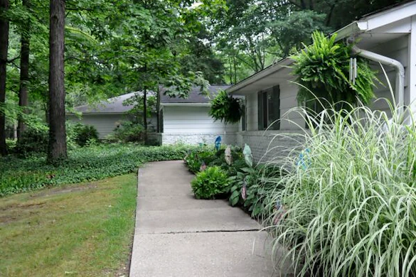 Image of Hamlet at Chagrin Village (4)