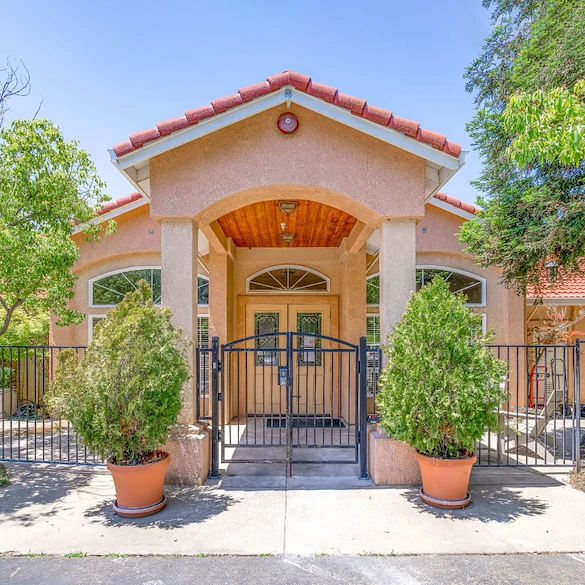 Image of Senior Care Villa of Loomis (1)