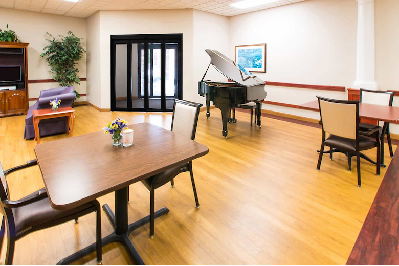 Image of Kenwood Terrace Healthcare Center (7)