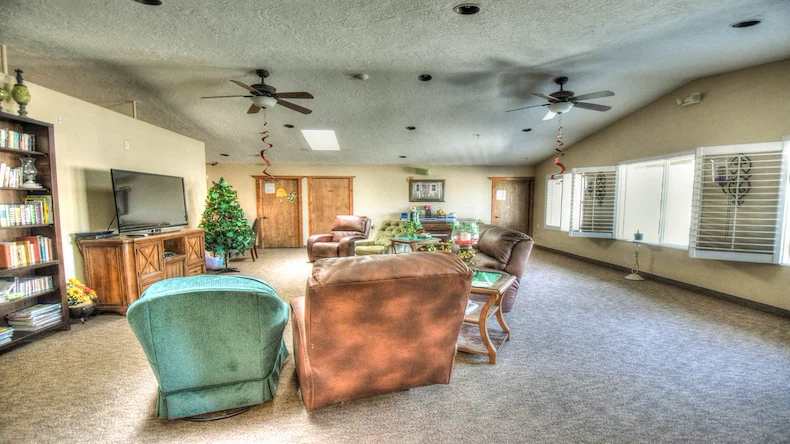 Image of BeeHive Homes of Farmington 4 (2)