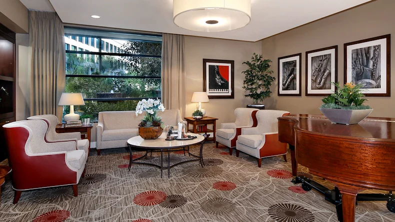 Image of Ivy Park at Burbank (4)